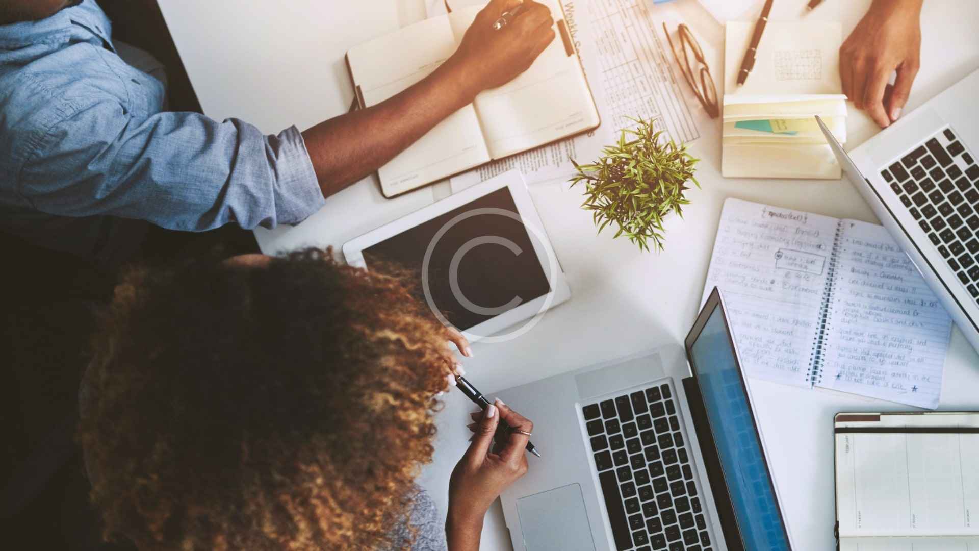 home-boxed-bg-copyright